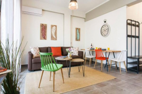 City-break Loft w. huge balcony, next to Acropolis